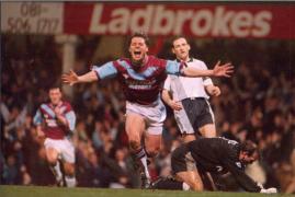 Legends Tour with Tony Cottee